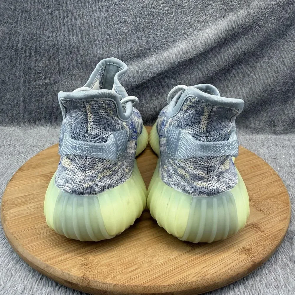 Adidas Yeezy Boost 350 V2 Shoes Mens Size 11 Multicolor Knit Sneakers GY3757